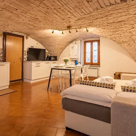 Apartment Viola - Historic Brick Vaults In Artists District