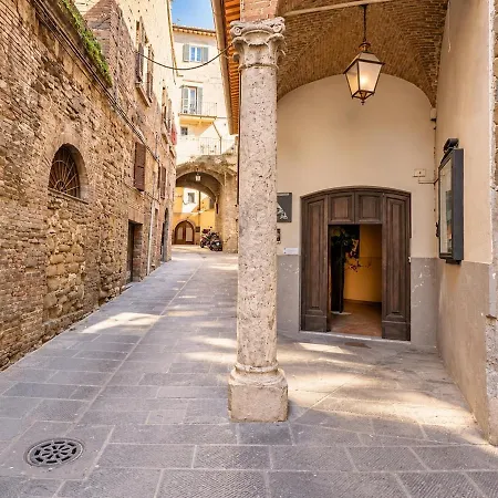 Viola - Historic Brick Vaults In Artists District Apartment Perugia